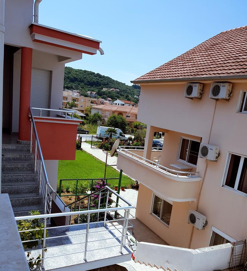 Apartments Ela Ulcinj Kültér fotó